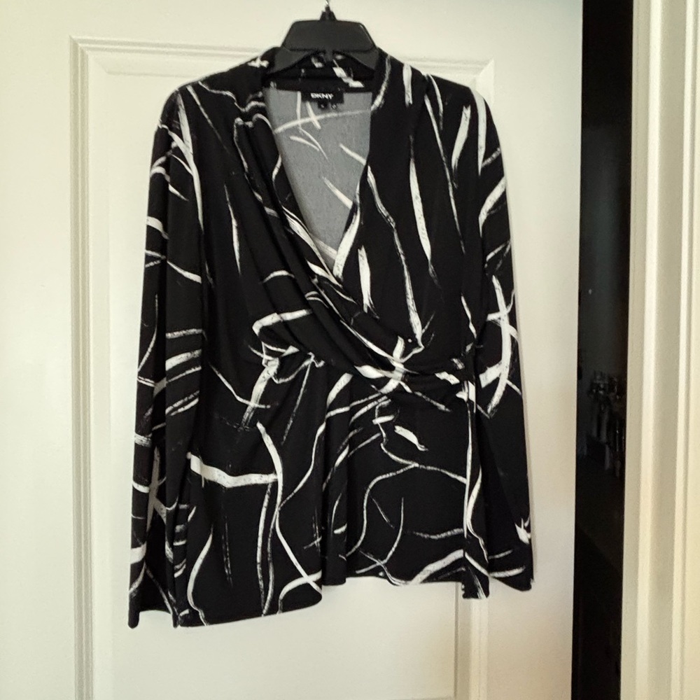 DKNY Black and White Women's Blazer